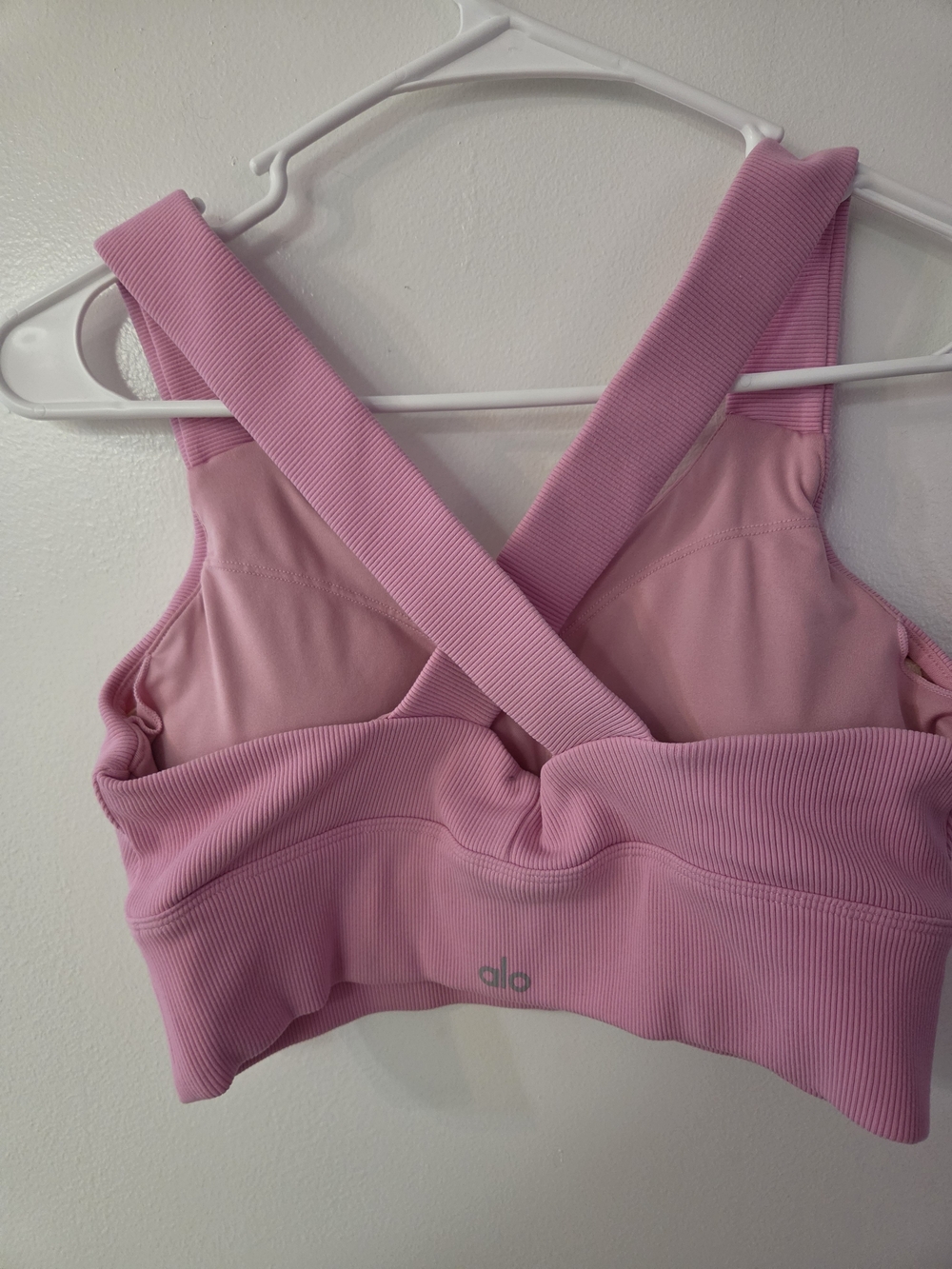 Alo Pink Crossback Ribbed Sports Bra - Picture 3 of 4